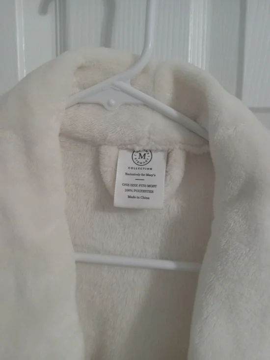 Womens Macy's Collections Cream Plush Shawl-Collar Bath Robe - Picture 4 of 4